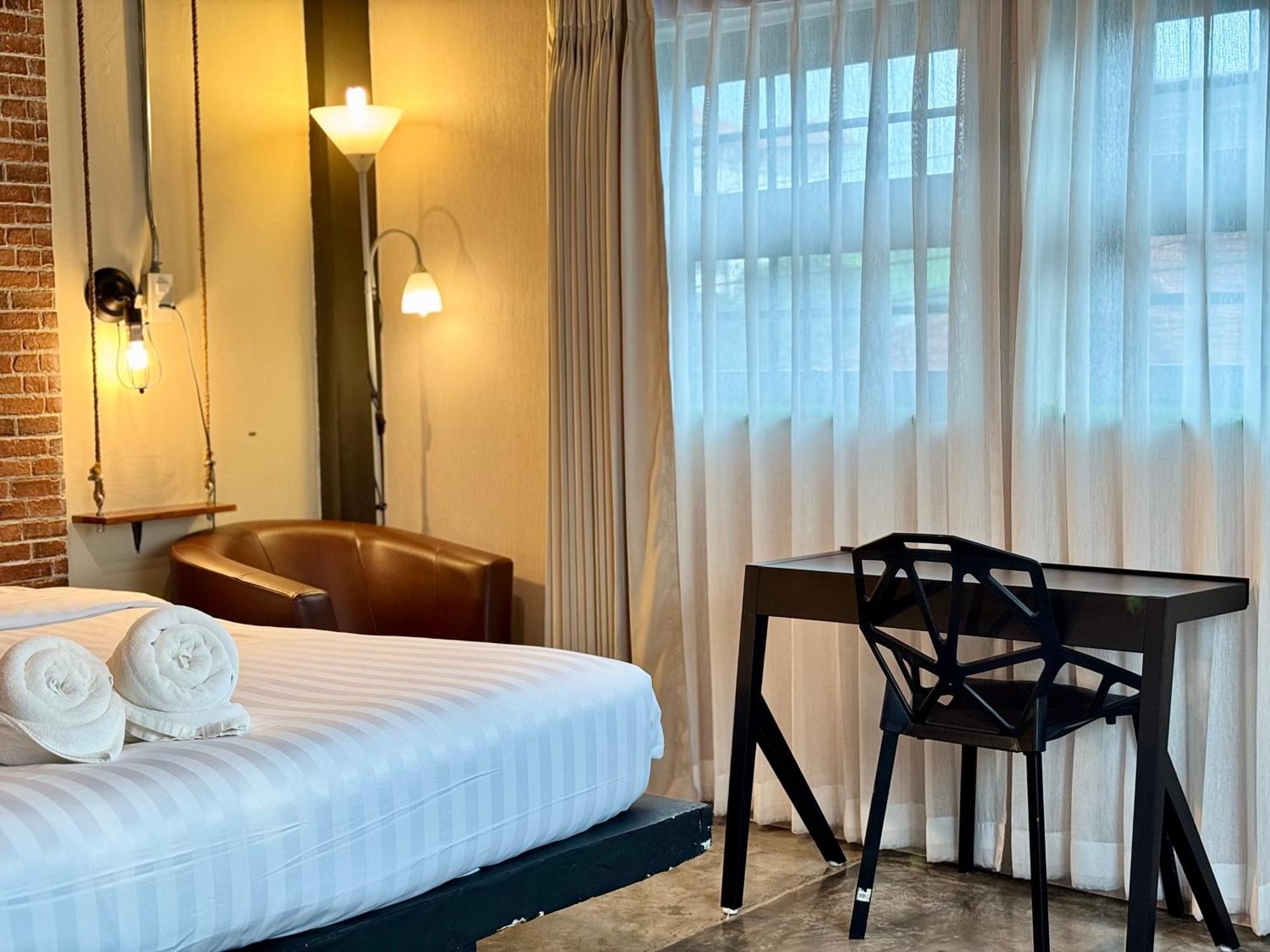 Tanwa Hotel Чиангмай Экстерьер фото