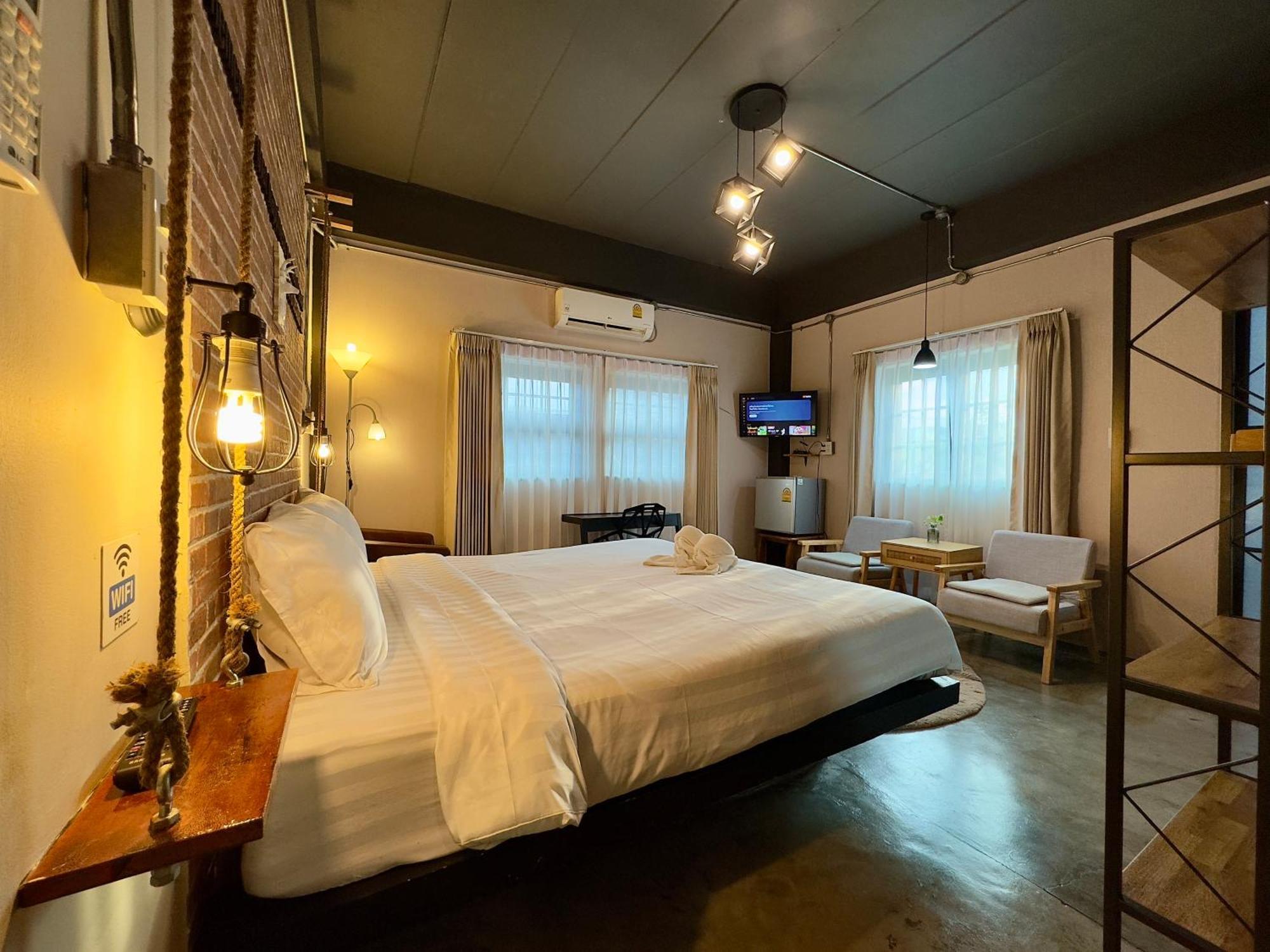 Tanwa Hotel Чиангмай Экстерьер фото