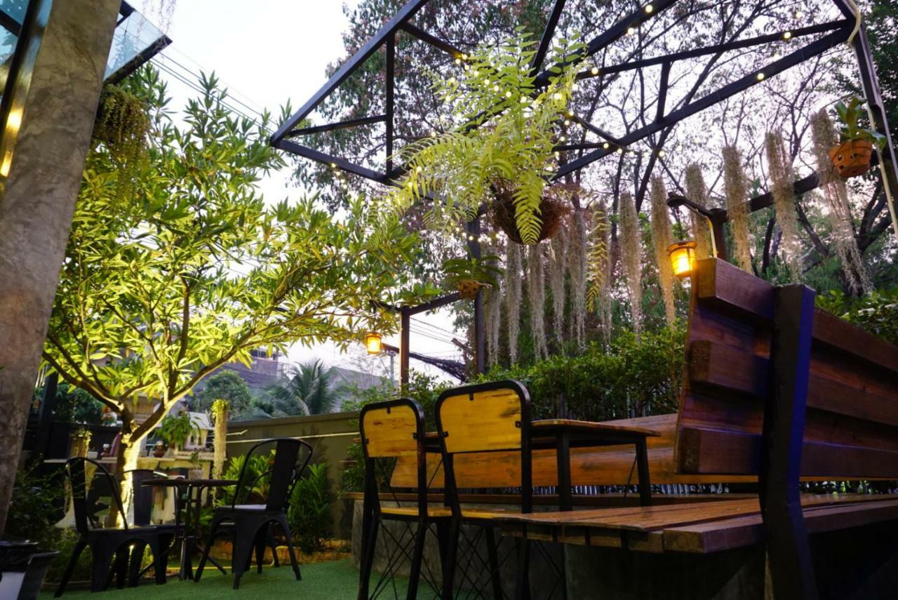Tanwa Hotel Чиангмай Экстерьер фото