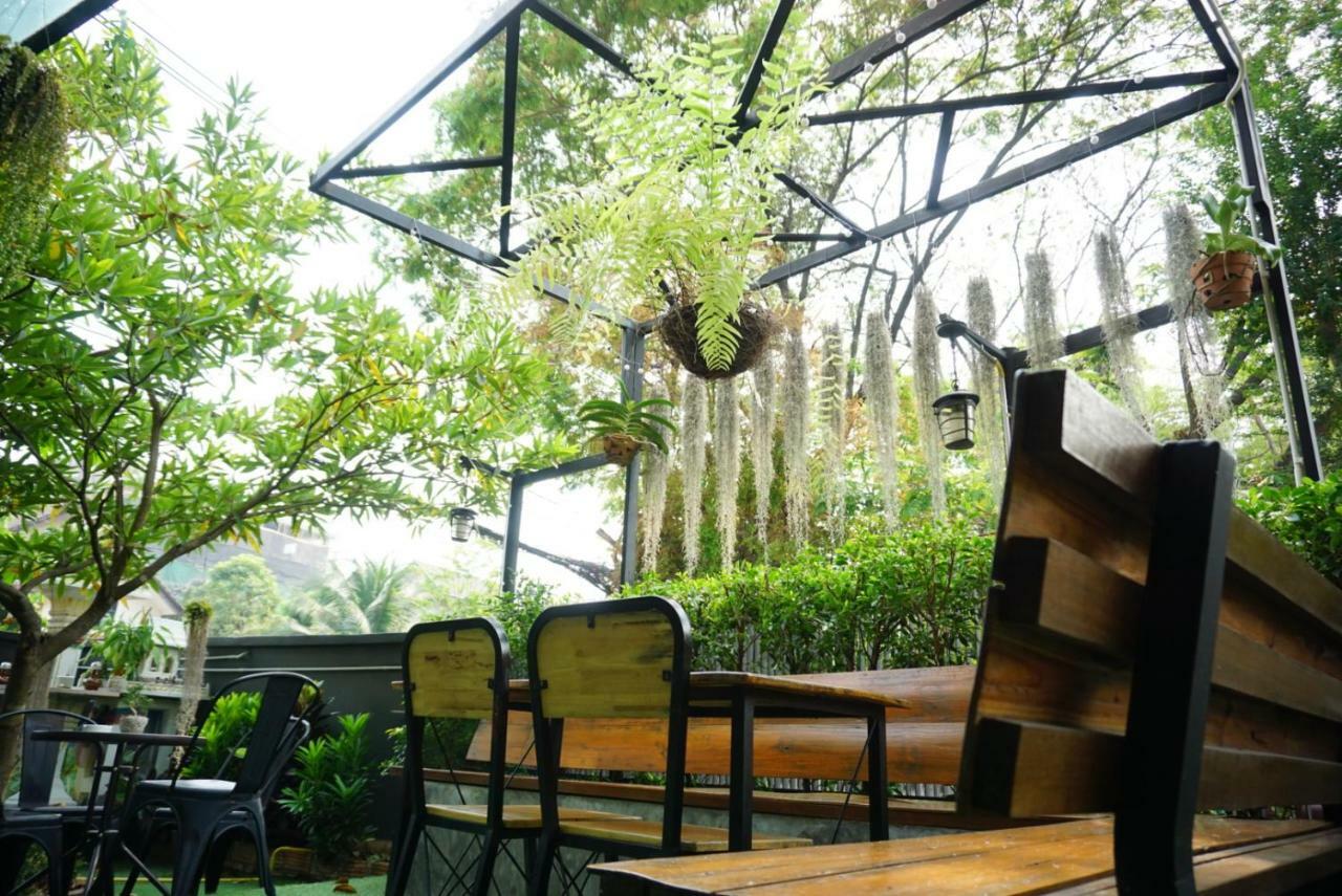 Tanwa Hotel Чиангмай Экстерьер фото